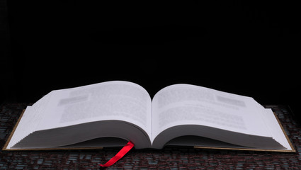 交通事故中的主次责任怎么划分比例